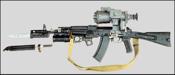 AK-74MN3 se zamovaem NSPU-3, grantometem GP-25 a bodkem